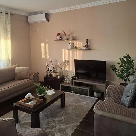 公寓 B&B Apartment Shkodër
