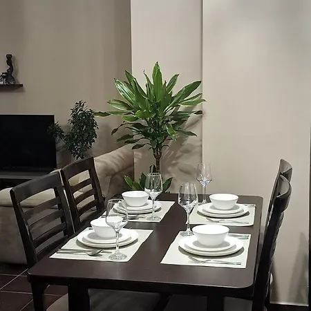 شقة B&B Apartment *