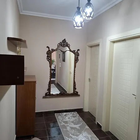 Cozy And Comfy Apartment Shkoder